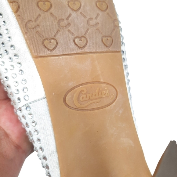Candie's Silver Satin Gem Embellished Slingback Peep Toe Stilettos Size 8.5 - Picture 9 of 10